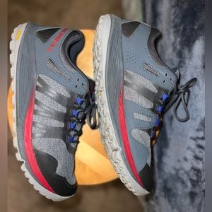 Men's Merrell's size 11.5